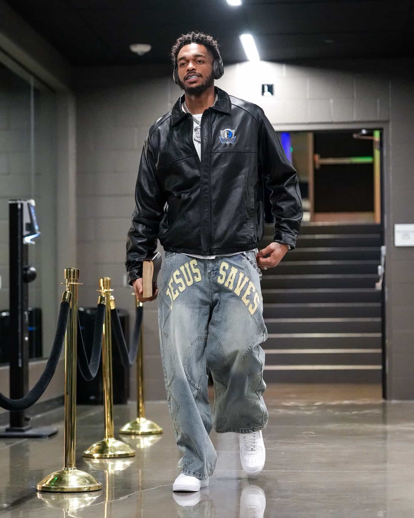 Light Wash "JS" Jeans